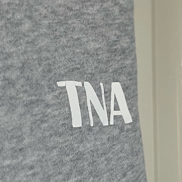 TNA Grey Sweatpants Size Small - Picture 4 of 6